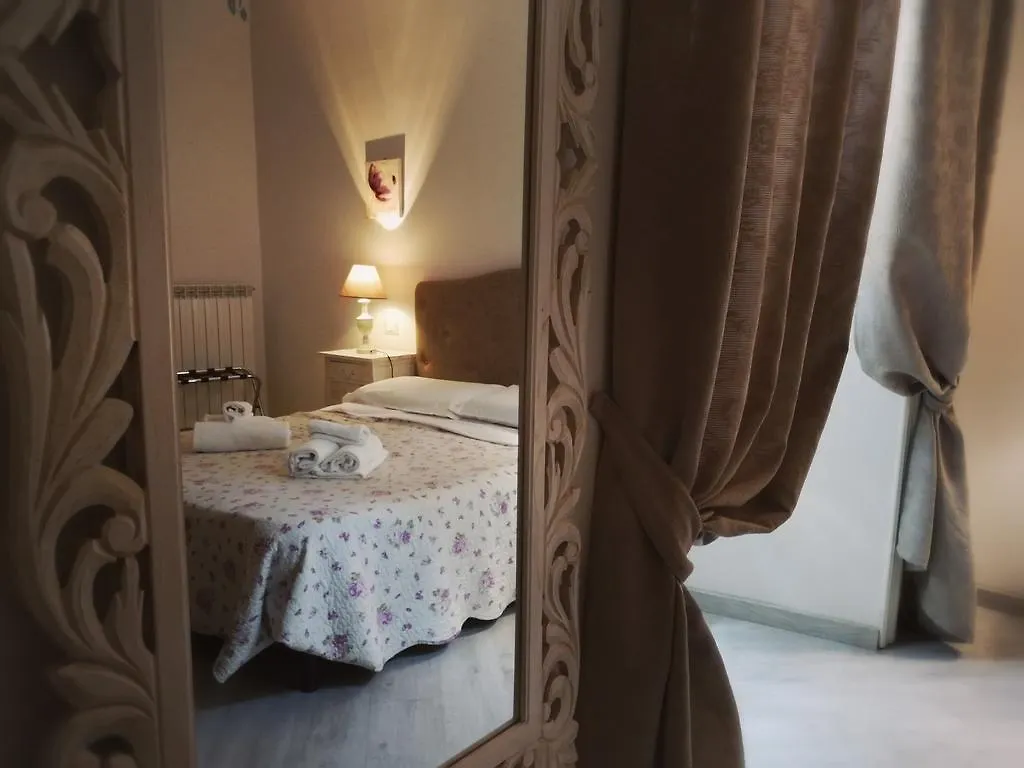 Guest House Urbana Rome 2*,  Italy