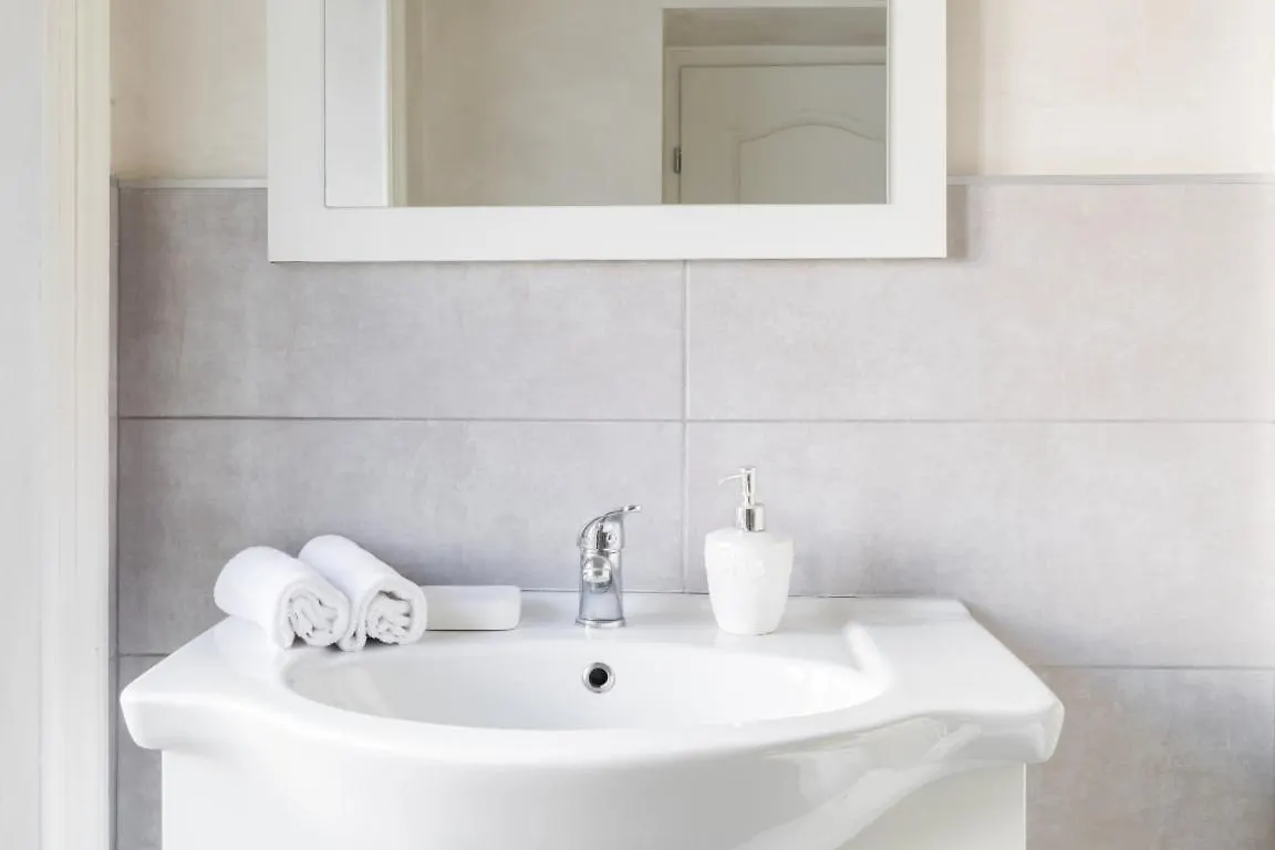 Guest House Urbana Rome 2*,  Italy